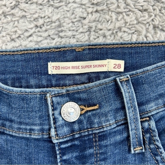 Levi's Jeans Womens 6 High Rise Skinny Regular Wash Casual Classic Basic Denim - Picture 2 of 4